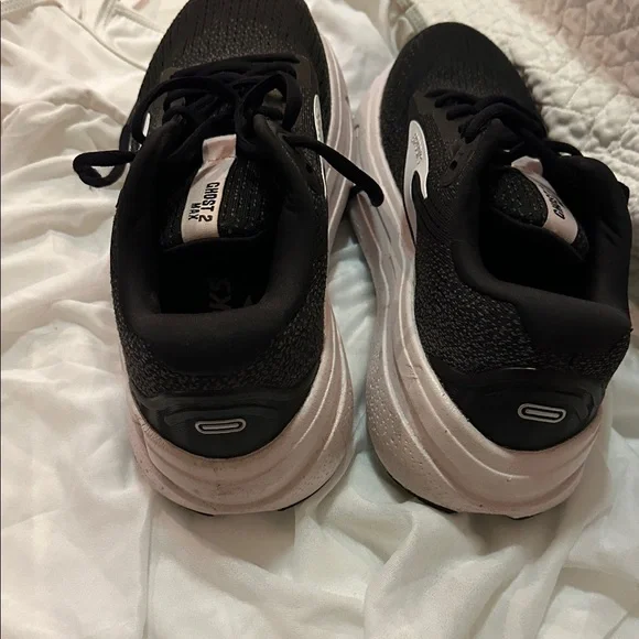 Brooks Women's Black and Light Pink Sneakers Ghost 2 Max size 9 - Picture 6 of 8